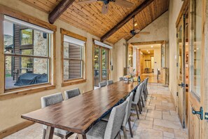 Dining - Abode at Trail Creek Canyon, views, hot tub, games (Oakley)