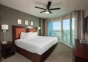 Room - Cozy 2-bedroom condo in serene North Myrtle Beach with AC (North Myrtle Beach)