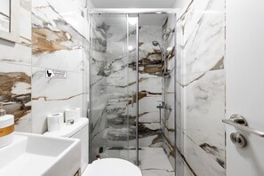 Shower, hair dryer - Studio Apartment Pinecone (Platres)