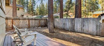 Bijou Tahoe Cabin - Walk to Lake, Near Casinos!
