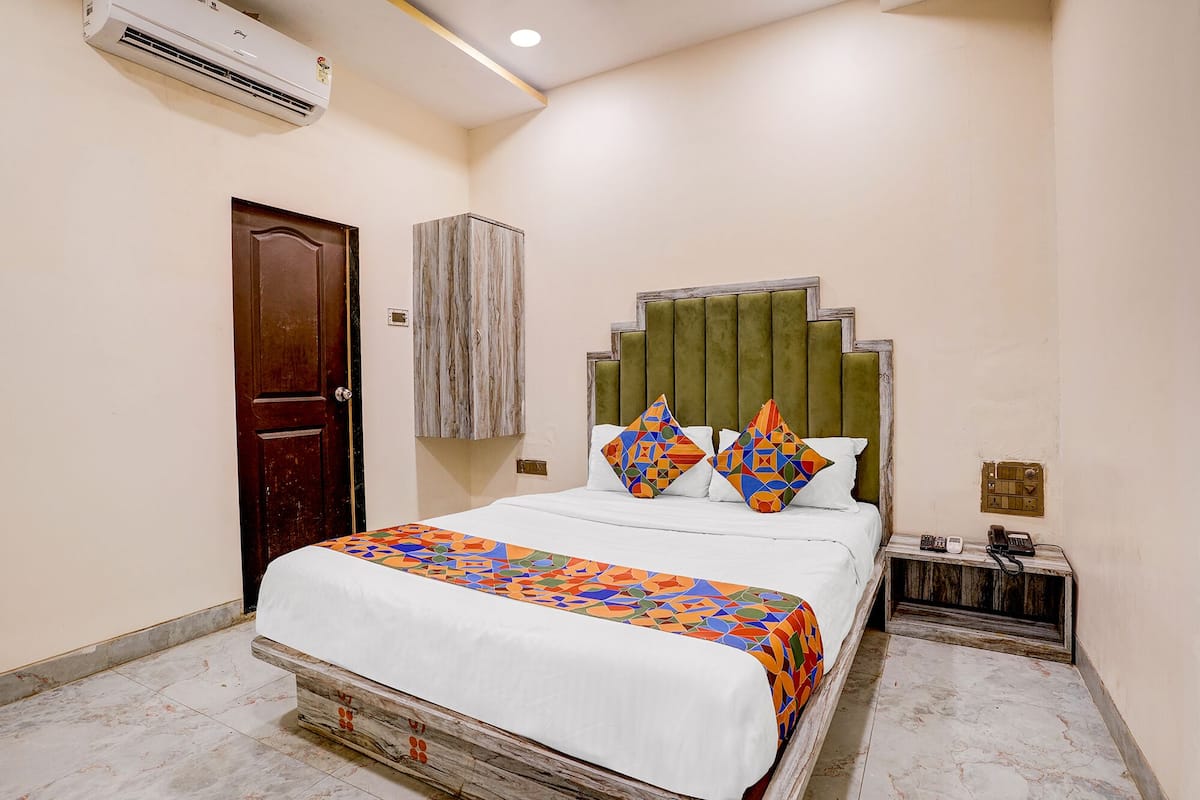 Deluxe Room | Egyptian cotton sheets, premium bedding, in-room safe, free WiFi