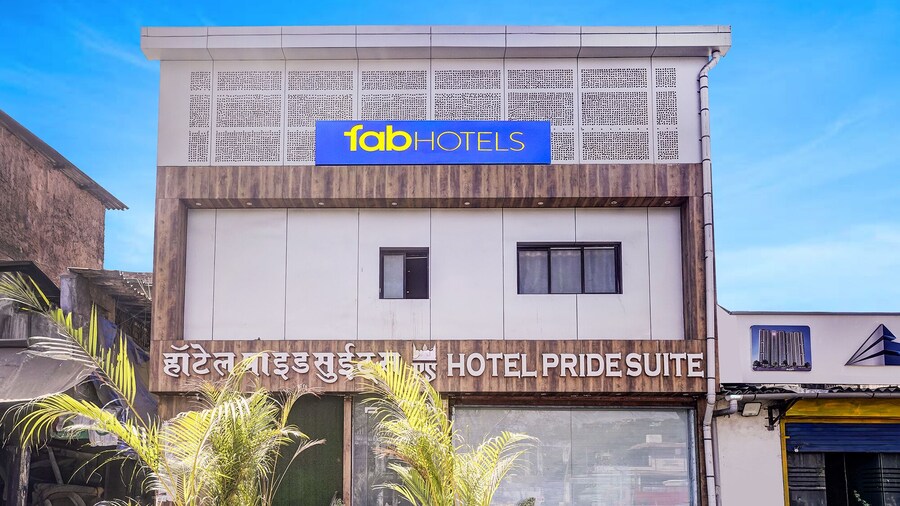 Fabhotel New Pride Suite