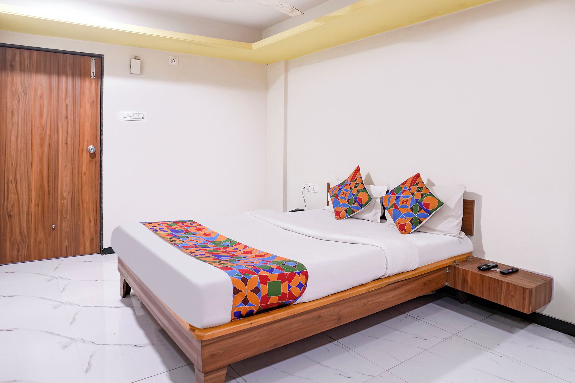 Egyptian cotton sheets, premium bedding, in-room safe, free WiFi