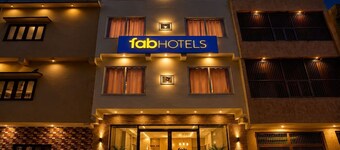 FabHotel Shivangan - 200M From Banke Bihari Temple, Vrindavan