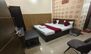 Room - Fabhotel Chandra Dreams (Varanasi)