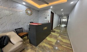 Reception - Fabhotel Casa Royal (New Delhi)