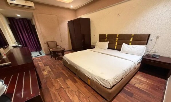 Room - Fabhotel Prime L'Elegant (Ghaziabad)