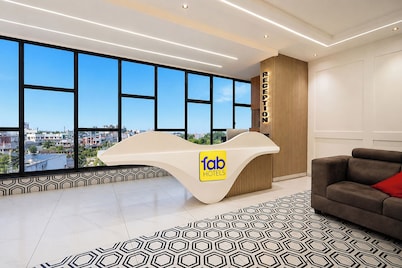 Fabhotel A Square