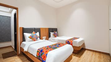 Egyptian cotton sheets, premium bedding, in-room safe, free WiFi
