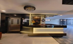 Reception - Fabhotel Sunrise Comforts (Pune)