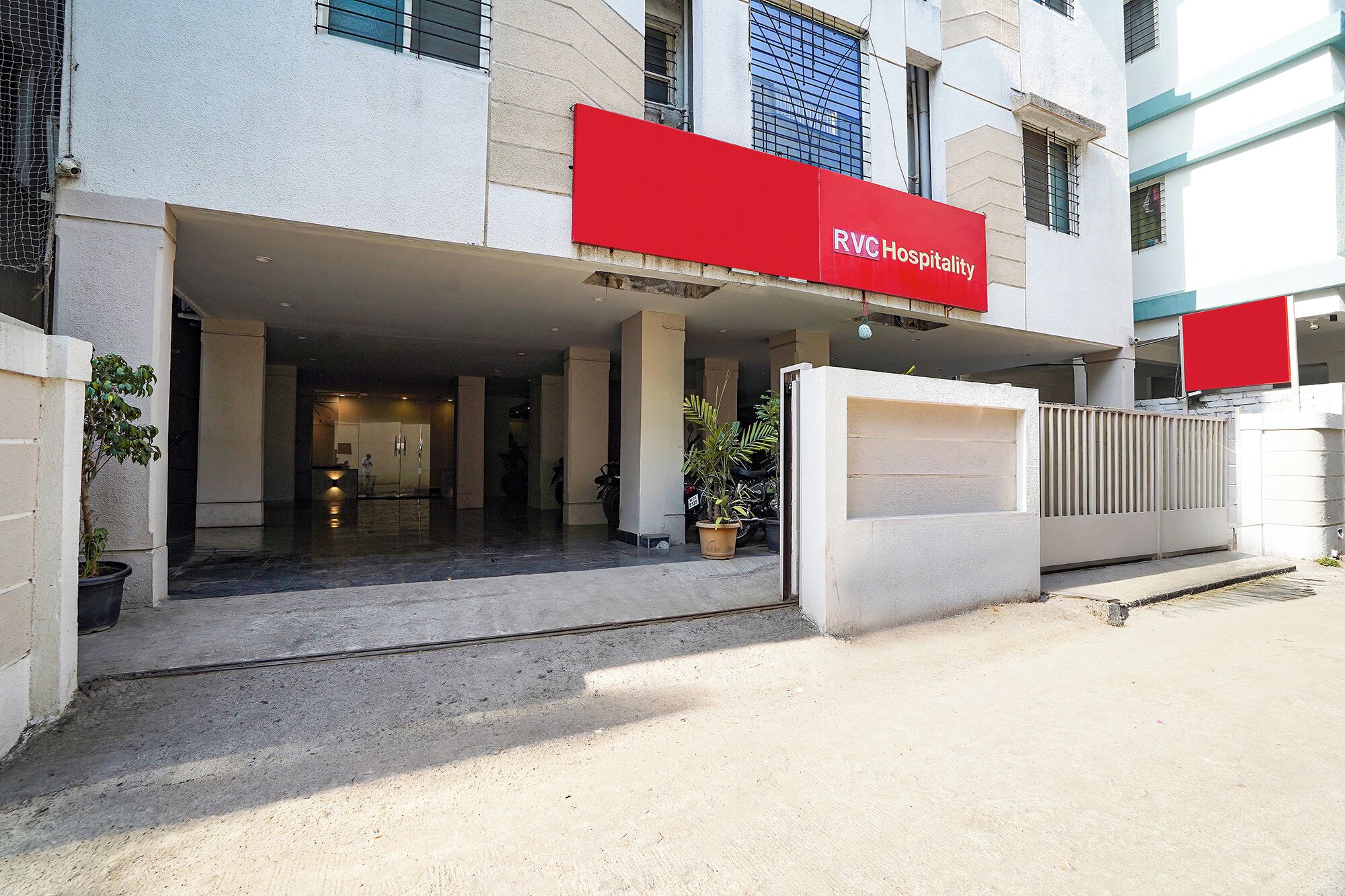 Entrada de la propiedad