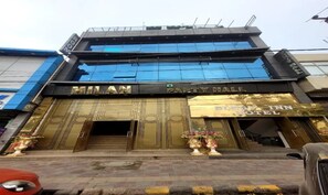 Exterior - Fabhotel Blest Inn (New Delhi)