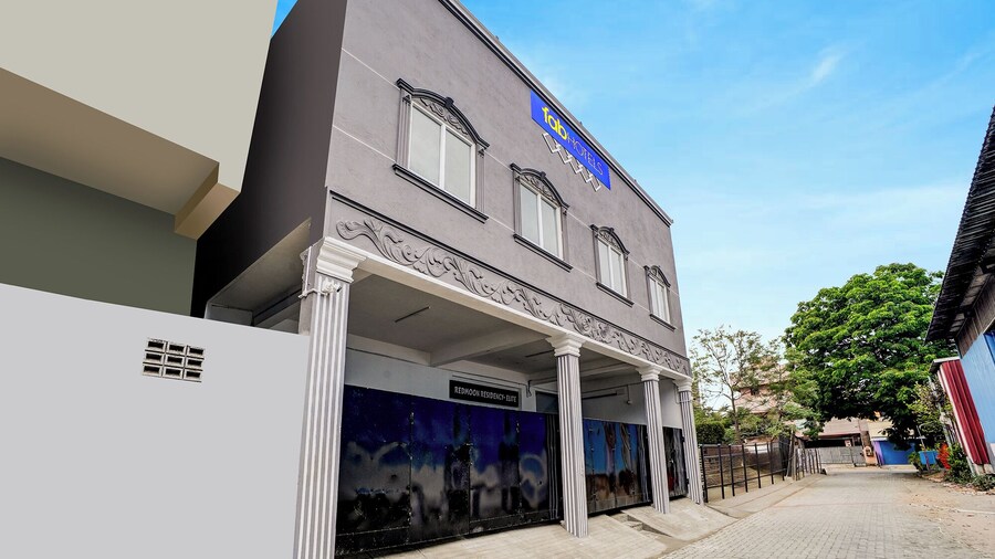 Fabhotel Redmoon Residency Elite - Nr Sri Ramachandhra University