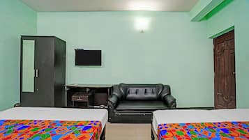 Egyptian cotton sheets, premium bedding, in-room safe, free WiFi