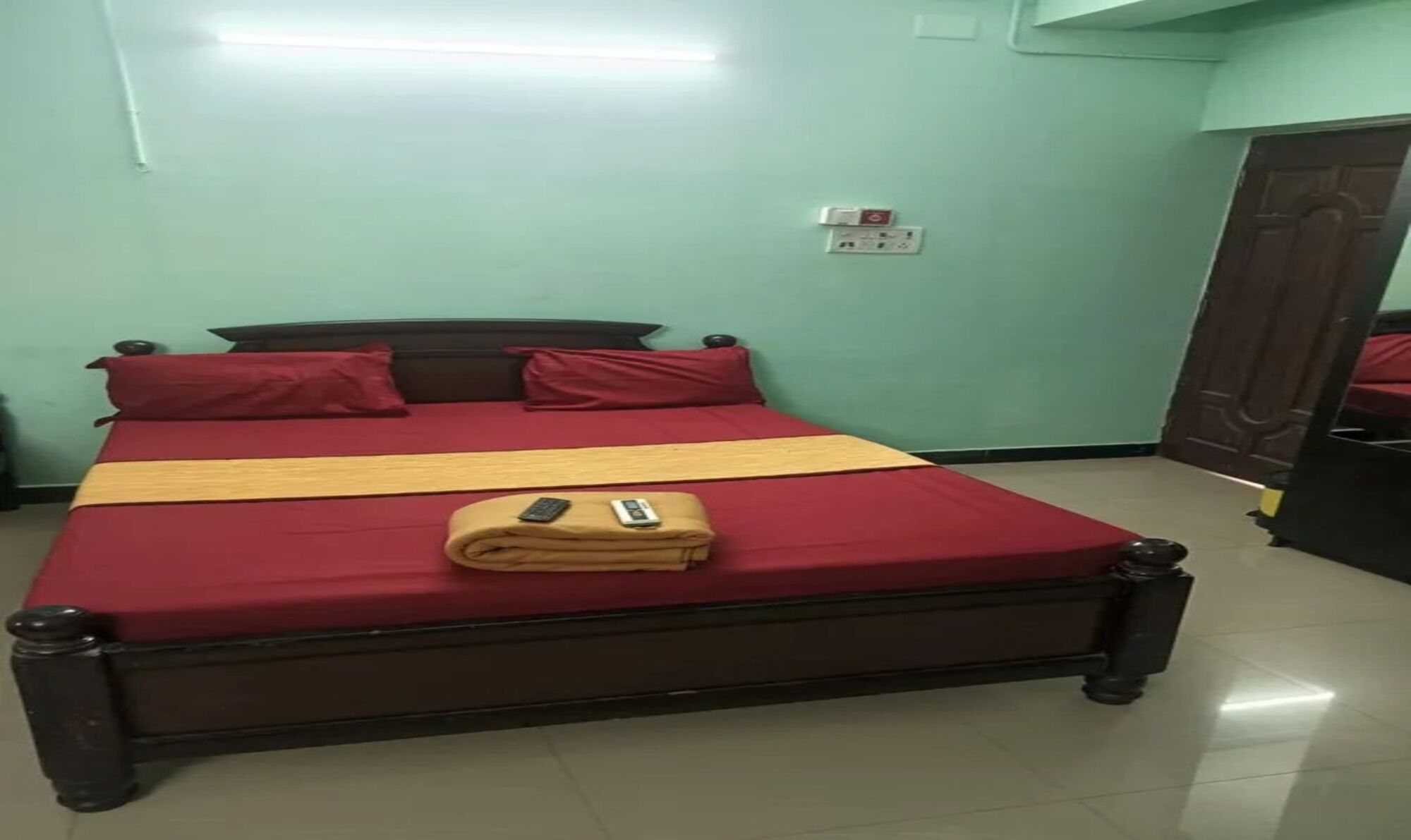 ห้องดีลักซ์