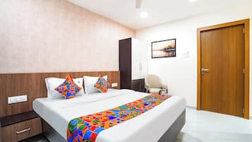 Egyptian cotton sheets, premium bedding, in-room safe, free WiFi