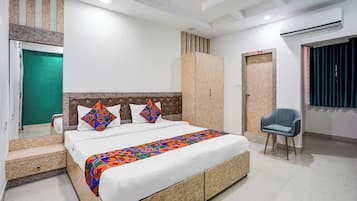 Lakens van Egyptisch katoen, luxe beddengoed, een kluis op de kamer