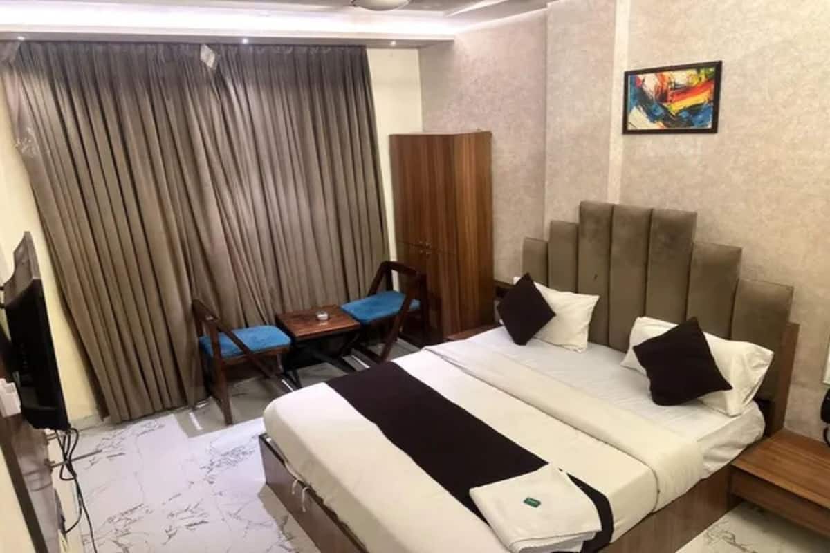 华丽客房 | 埃及棉床单、高档床上用品、客房内保险箱、免费 WiFi