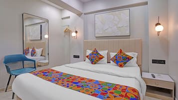 Egyptian cotton sheets, premium bedding, in-room safe, free WiFi