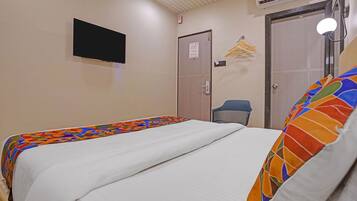 Egyptian cotton sheets, premium bedding, in-room safe, free WiFi