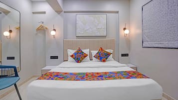 Deluxe Room | Egyptian cotton sheets, premium bedding, in-room safe, free WiFi