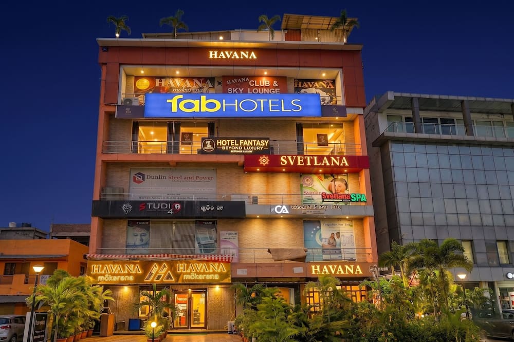 Fabhotel Fantasy - Chandaka Reserve Forest