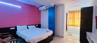 Fabhotel Saanidhya Comforts