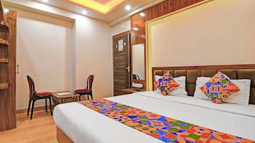 Egyptian cotton sheets, premium bedding, in-room safe, free WiFi