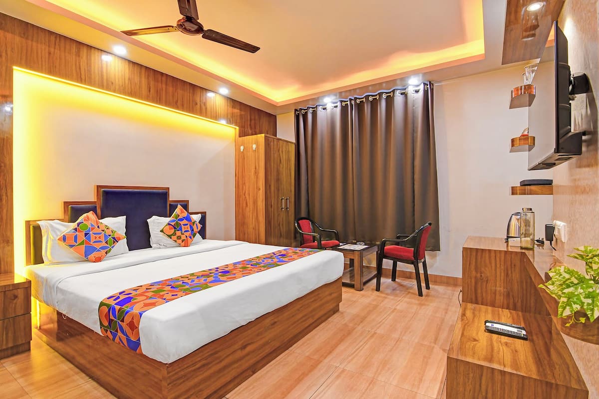 Deluxe Room | Egyptian cotton sheets, premium bedding, in-room safe, free WiFi