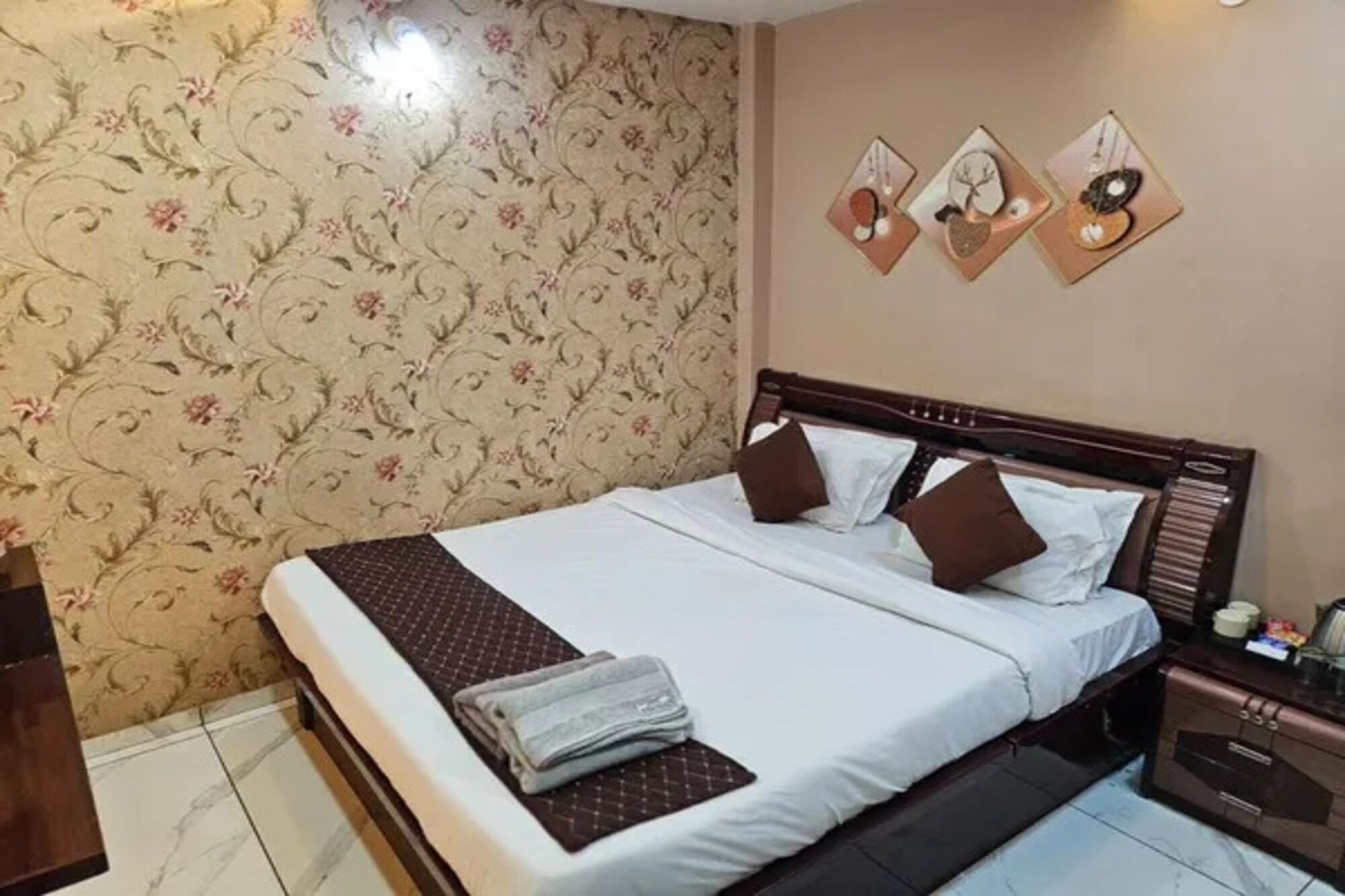 ห้องดีลักซ์