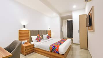 Deluxe Room | Egyptian cotton sheets, premium bedding, in-room safe, free WiFi
