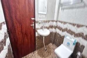 Bruser, brusehoved med spredningseffekt, gratis toiletartikler