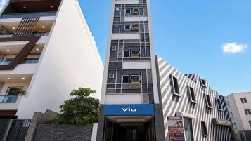 Mặt tiền nơi lưu trú