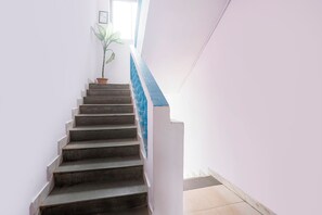 Staircase - Via BW - Nr. Calangute Beach (Calangute)