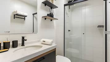 Apartment | Bathroom