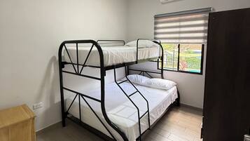 WiFi, bed sheets