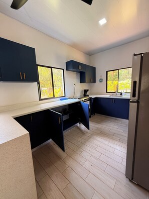 Private kitchen - Casa Per Tutti (La Libertad Department)