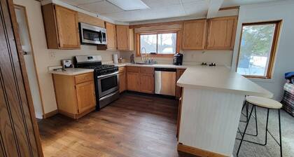 2-bedroom house in Eagle River, view of river, backs up to Trees For Tomorrow