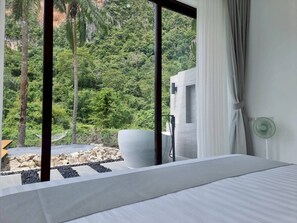 3 chambres, fer et planche à repasser, Wi-Fi, draps fournis