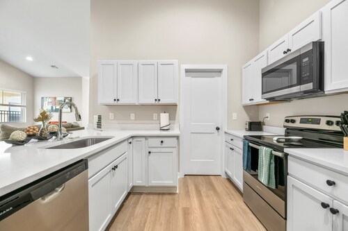 Enjoy beautiful sunsets, all while being close to shopping, dining, and fun!