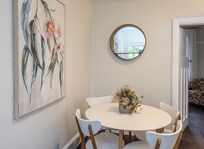 Dining - Centennial Cottage 2 - Botanica. Cosy, close walk to Bowral and wedding venues. (Bowral)