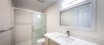 Entire Two Bedroom Apartment Steps to Universities