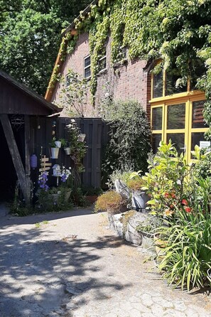 Property grounds - Geräumige Ferienwohnung in Kölker mit Terrasse u by Interhome (Westerholt)