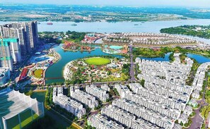 Aerial view - 2BR 2BA Family Apt | Plaza View Balcony | Central | Near Mall & Park (Ho Chi Minh City)