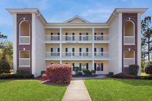 Exterior - Spacious condo with pool, hot tub, W/D, close to beach & golf (Myrtle Beach)