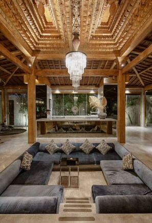 Interior - Huge Canggu Lux Villa Walk 2 Beach & Entertainment (Kuta Utara)