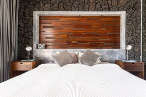 Desk, iron/ironing board, WiFi, bed sheets - Beachside Villa at Balian Surf Break (Selemadeg Barat)