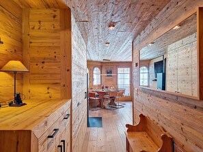 Dining - Les Violettes by Interhome (Zermatt)