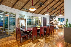 Dining - Vrbo Property (Tamarindo, Guanacaste, 50309)