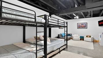 4 Schlafzimmer, Bügeleisen/Bügelbrett, WLAN, Bettwäsche